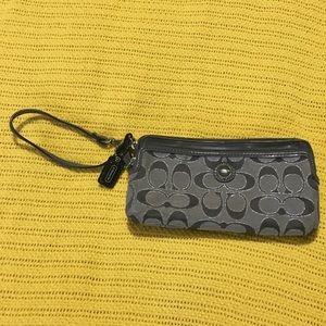 Coach Poppy signature wristlet sateen metallicgray